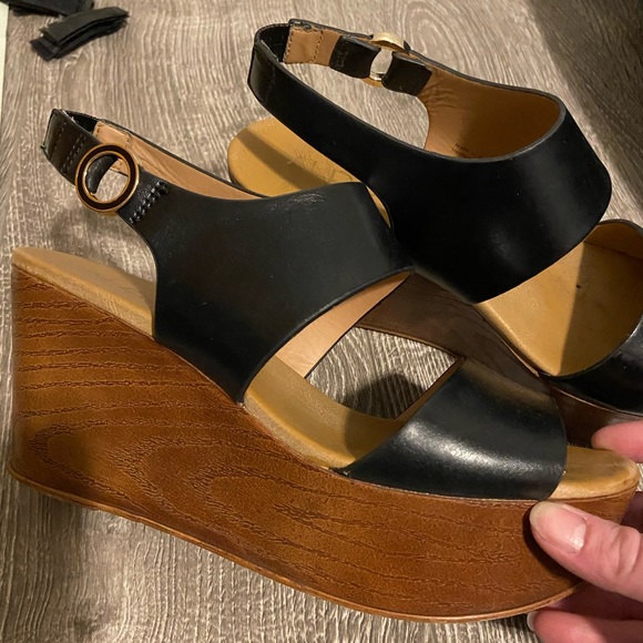 ALDO WEDGE SANDALS - Picture 2 of 2